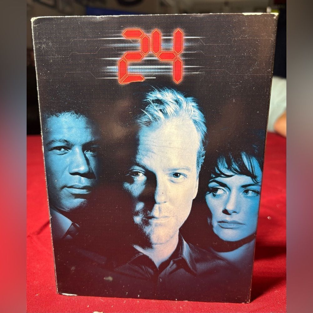 “24: The Complete Season 1” DVD Set EPC